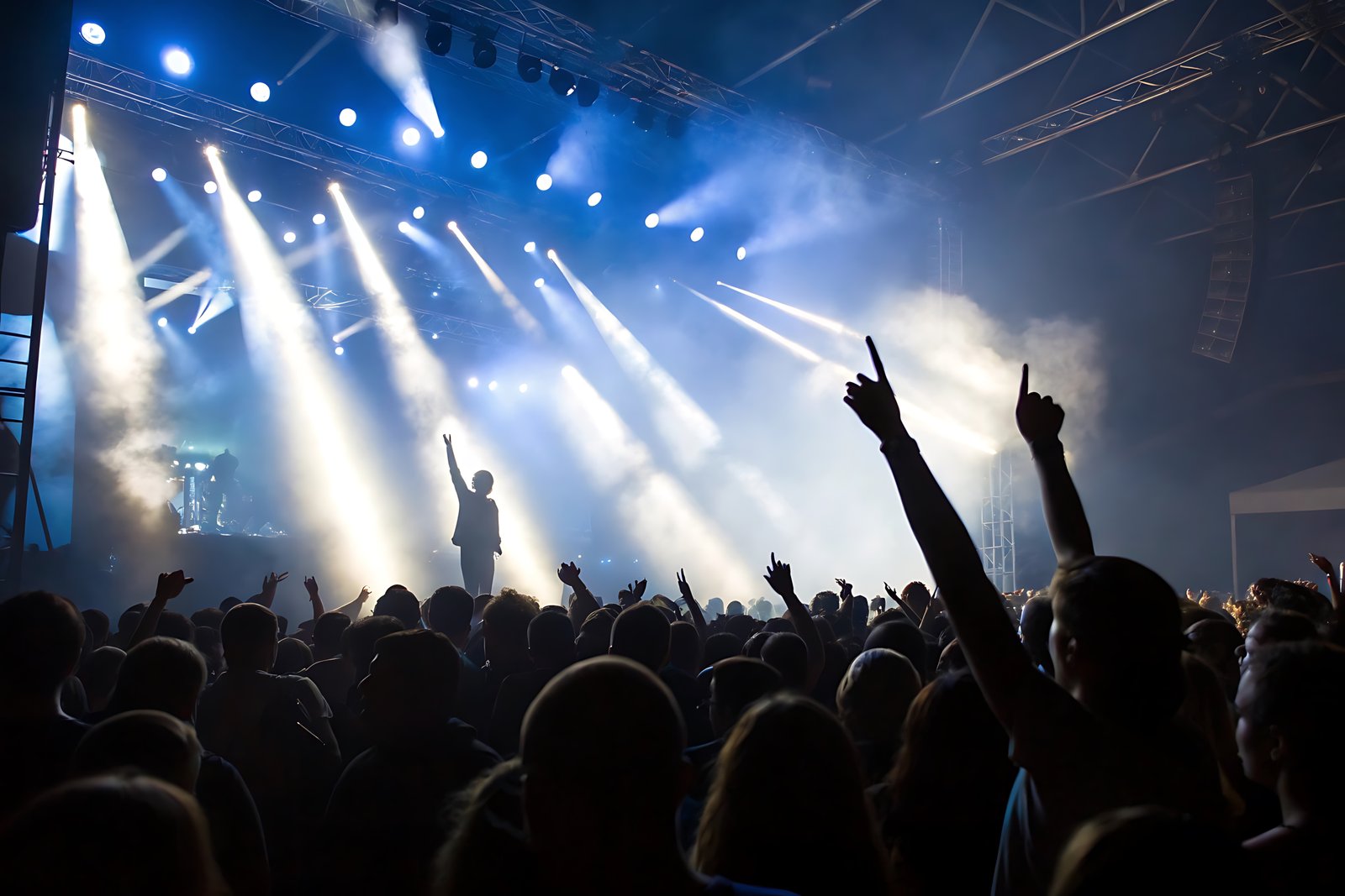 Palco com soluções audiovisuais Z-Eventos